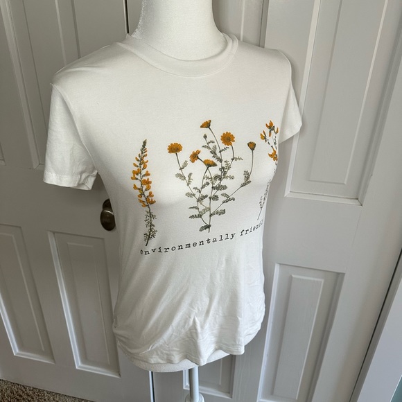 Nature Inspired T-Shirt - Picture 3 of 11